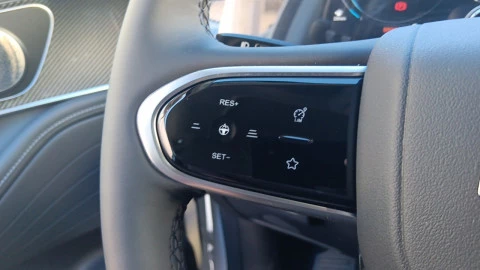 EBRO S700 1.5 TGDI PHEV Luxury E-CVT