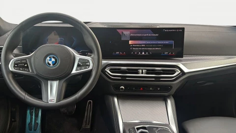 BMW i5 EDRIVE40