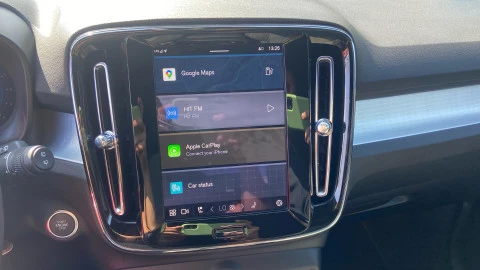 Volvo XC40 2.0 B3 G Plus Dark Auto