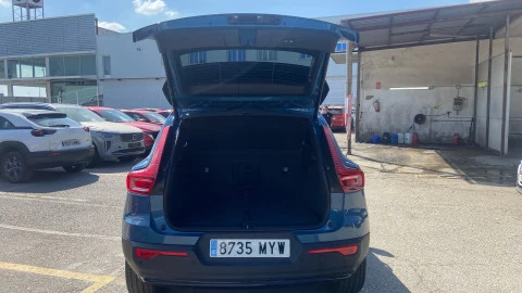 Volvo XC40 2.0 B3 G Plus Dark Auto