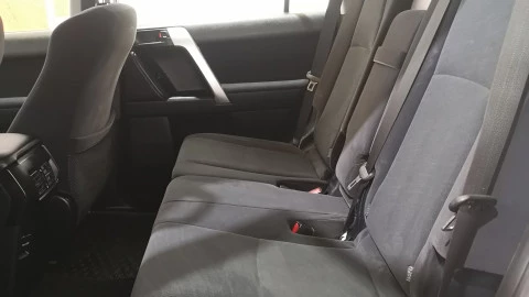 Toyota Land Cruiser 2.8 D-4D GX 7 Plazas