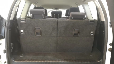 Toyota Land Cruiser 2.8 D-4D GX 7 Plazas