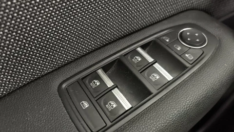 Renault Captur  TCE TECHNO 74KW GLP 5P