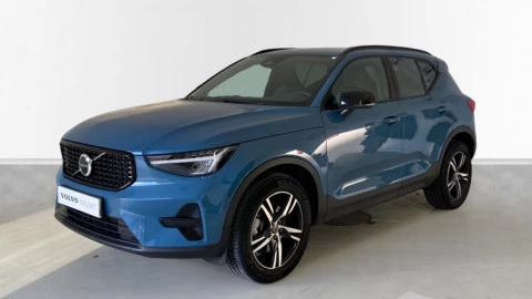 Volvo XC40 2.0 B3 G Plus Dark Auto