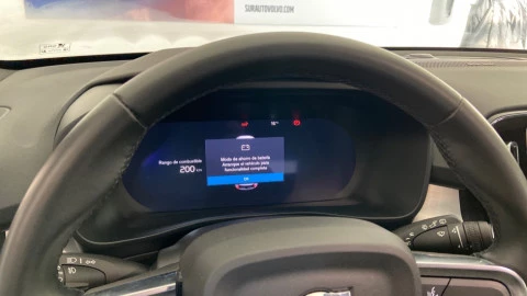 Volvo XC40 2.0 B3 G Plus Dark Auto