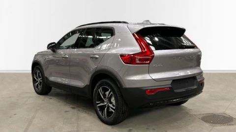 Volvo XC40 B3 G Plus Dark Auto 120 kW (163 CV)