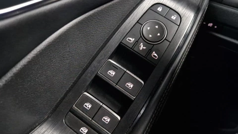 Nissan X-Trail 7pl 1.5 e-4ORCE 158kW 4x4 A/T Tekna