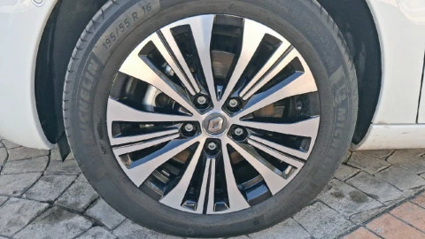 Renault ZOE Iconic 100 kW R135 batería 50kWh
