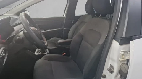 Dacia Sandero Essential SCe 49kW (65CV)