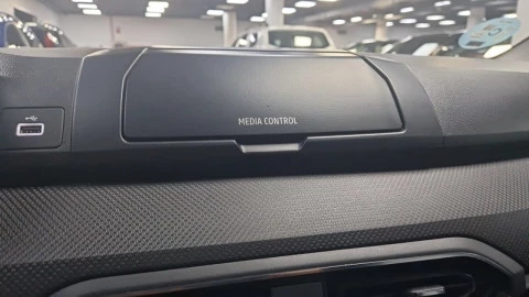 Dacia Sandero Essential SCe 49kW (65CV)