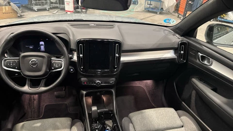 Volvo XC40 B3 G Plus Dark Auto 120 kW (163 CV)