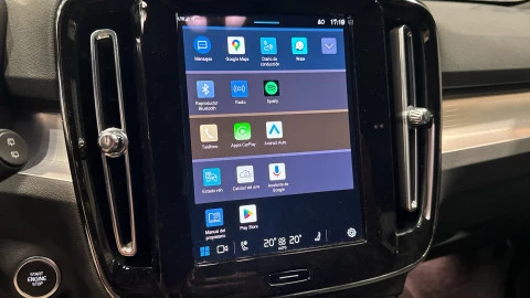 Volvo XC40 B3 G Plus Dark Auto 120 kW (163 CV)