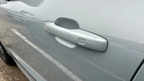 Volvo XC60 2.0 B5 G AWD Plus Dark Auto