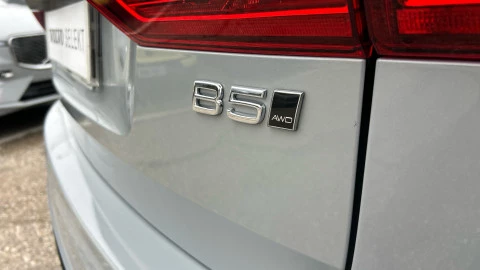 Volvo XC60 2.0 B5 G AWD Plus Dark Auto