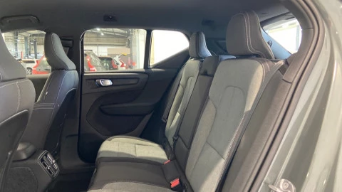 Volvo XC40 2.0 B3 G Core Auto