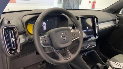 Volvo XC40 2.0 B3 G Core Auto