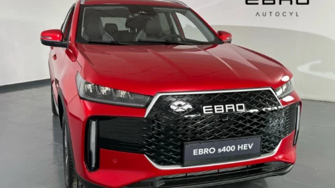 EBRO S400 1.5 DHE HEV Excellence CVT