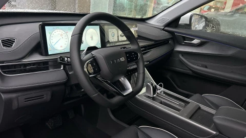 EBRO S400 1.5 DHE HEV Excellence CVT