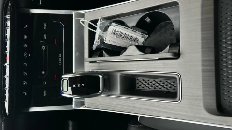 EBRO S400 1.5 DHE HEV Excellence CVT