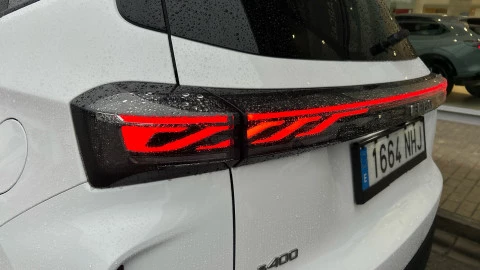 EBRO S400 1.5 DHE HEV Excellence CVT