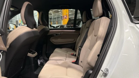 Volvo XC90 T8 Black Edition Plus Recharge AWD Auto 335 kW (455 CV)