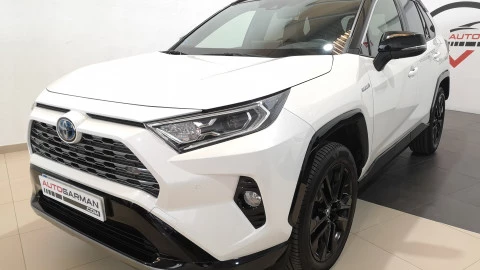 Toyota Rav4 2.5l 220H Feel!