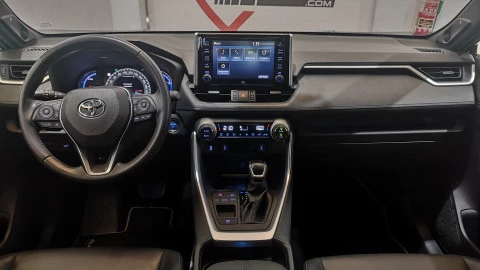 Toyota Rav4 2.5l 220H Feel!