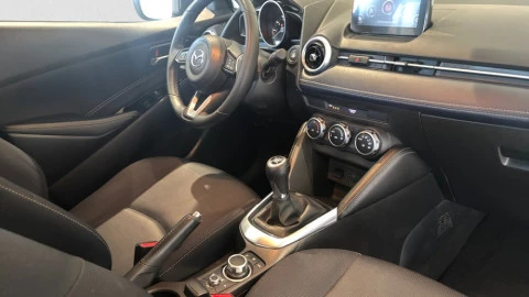Mazda 2 Zenith