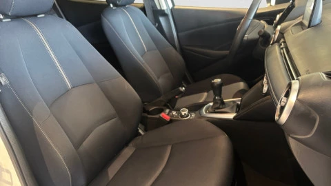 Mazda 2 Zenith