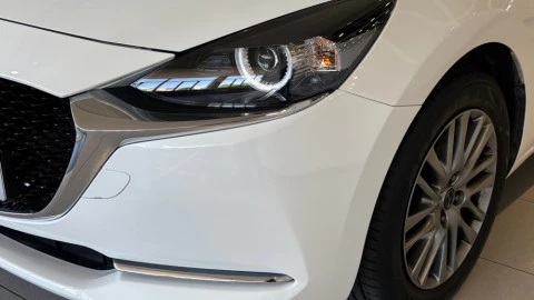 Mazda 2 Zenith