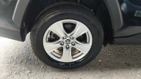 Toyota Rav4 2.5l 220H Business