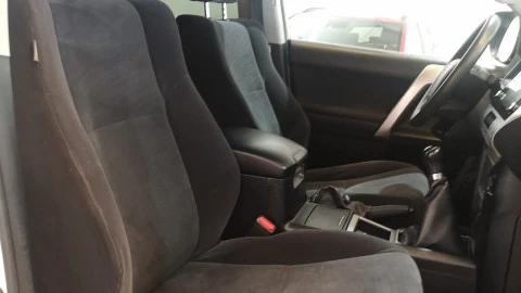 Toyota Land Cruiser 2.8 D-4D GX