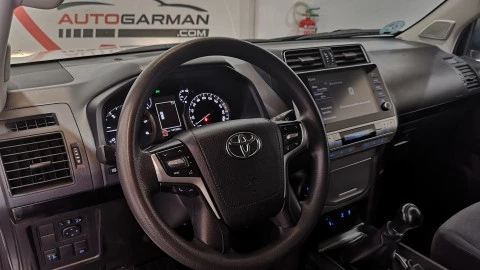 Toyota Land Cruiser 2.8 D-4D GX