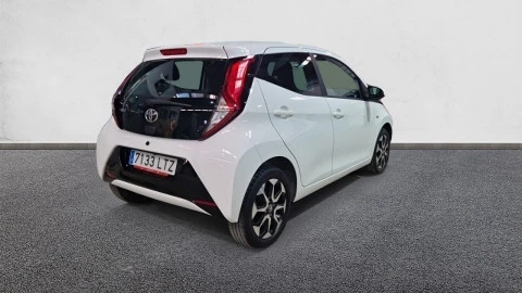 Toyota Aygo 1.0 70 x-play