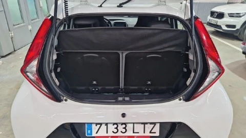 Toyota Aygo 1.0 70 x-play
