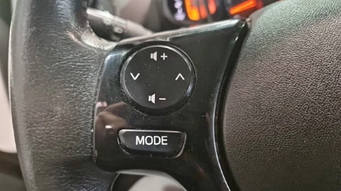 Toyota Aygo 1.0 70 x-play