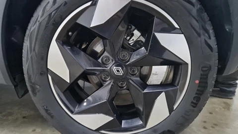 Renault Captur techno Eco-G 100cv (74 kW)