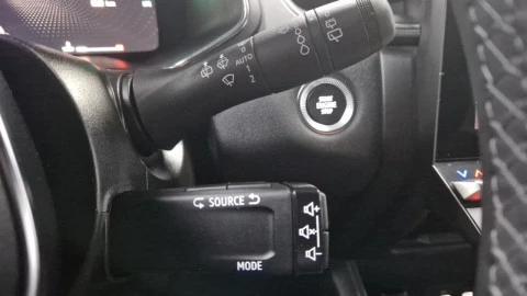 Renault Captur techno Eco-G 100cv (74 kW)