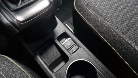 Renault Captur techno Eco-G 100cv (74 kW)