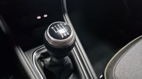 Renault Captur techno Eco-G 100cv (74 kW)