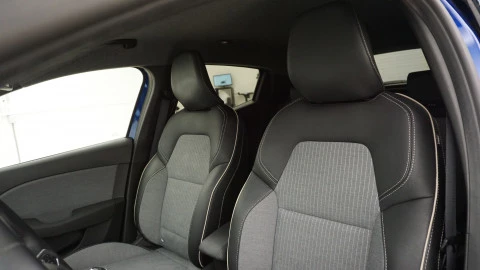 Renault Clio Techno TCe 90 (67kw)