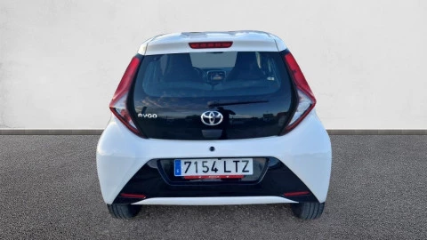 Toyota Aygo 1.0 70 x-play