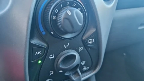 Toyota Aygo 1.0 70 x-play