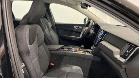 Volvo XC60 2.0 B4 D Core Auto