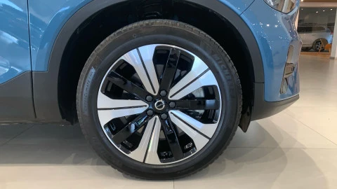 Volvo XC40 Recharge Eléctrico Plus Auto