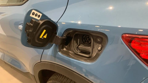 Volvo XC40 Recharge Eléctrico Plus Auto