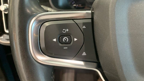 Volvo XC40 Recharge Eléctrico Plus Auto