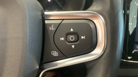 Volvo XC40 Recharge Eléctrico Plus Auto