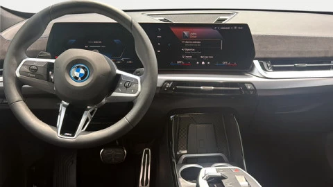 BMW iX1 xDrive30
