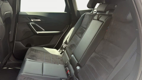 BMW iX1 xDrive30